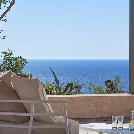 Elafonisi Villa *